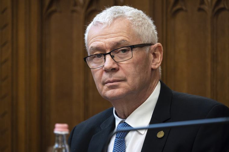 Lezárult a NER újabb fejezete: Polt Péter távozott az Alkotmánybíróságról