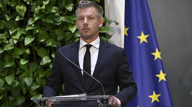 Tisza-kormány: 10 millió forinthoz jutnak a magyar kkv-k, az autópálya-koncesszió lesz a következő dominó