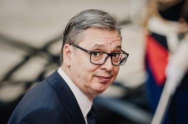 Vucic nácizással vágott vissza, miután a horvát miniszterelnök elítélte a népirtásért elítélt Ratko Mladic halála utáni megemlékezéseket