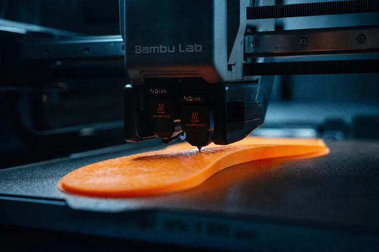 3D-nyomtatott precizitás: a BATZ egyedi talpbetétek új generációja (x)