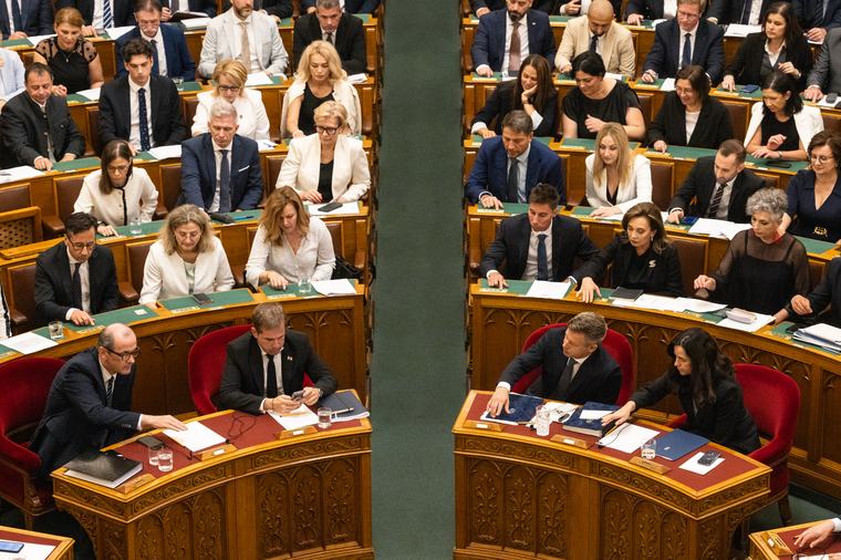 Magyar Péter megnyitja az őszi ülésszakot, aztán szavaznak a fizetéséről