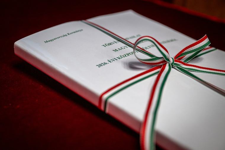 Még mindig ijesztő a költségvetési hiány, az elemzők azonban már felfigyeltek valamire