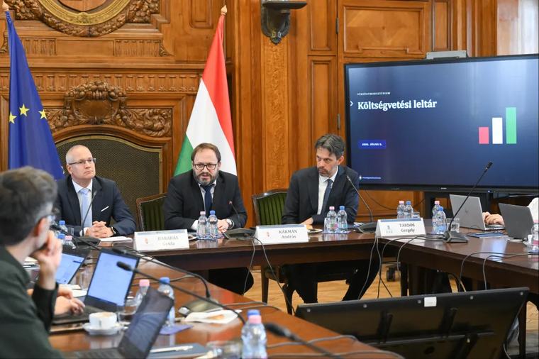 Durván hangzik a 7,5 százalékos hiány, de mit szólnak ehhez a nemzetközi befektetők?