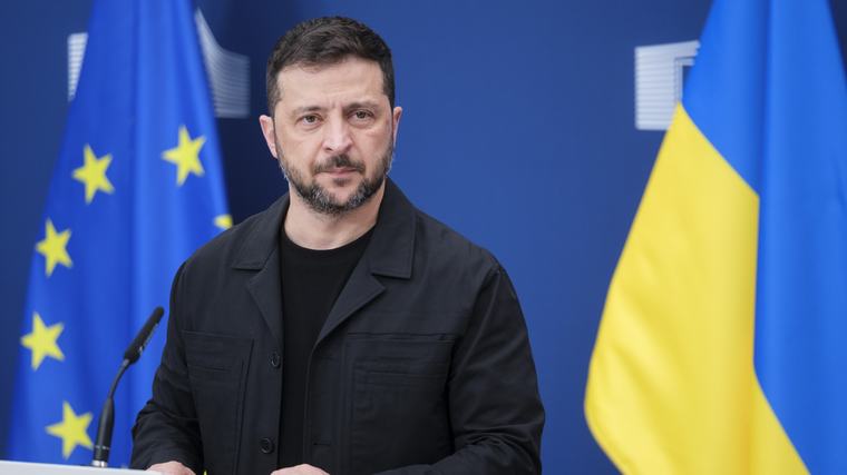 Bejelentette Zelenszkij: átmenetileg leállítja Ukrajna az Oroszország elleni támadásokat