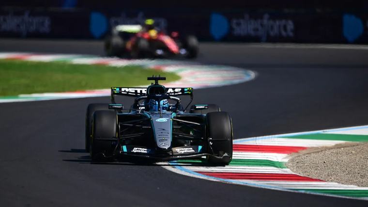 Russell visszavágott a Ferrarinak, Verstappen mindenkit sokkolt Monzában