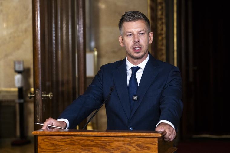 Magyar Péter: Soha nem vállaltunk olyat, hogy minden vezetői pozícióra megszavaztatjuk a jelölteket a közvéleménnyel