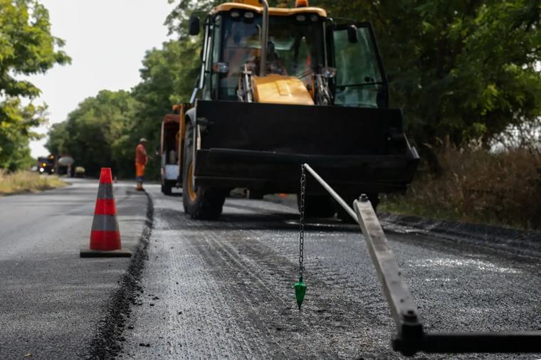 Vitézy Dávid hosszú távú útfelújítási programot jelentett be szeptemberre