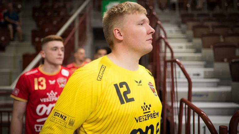 A címvédő Veszprém negyven gólt dobott a NEKA ellen a férfi kézilabda NB I-ben A bakonyiaknál Dragan Pesmalbek, Imre Bence és Ahmed Adel hat-hat gólig jutott.