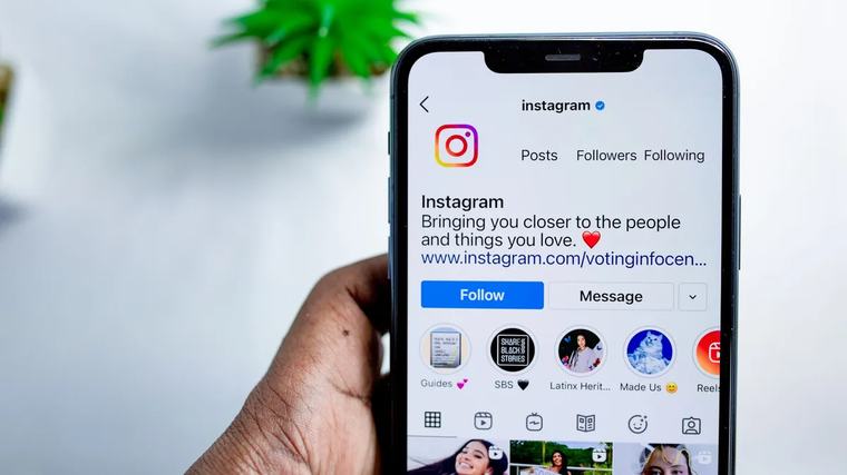 Bekeményít az Instagram: korlátozza a titkos AI-profilok elérését