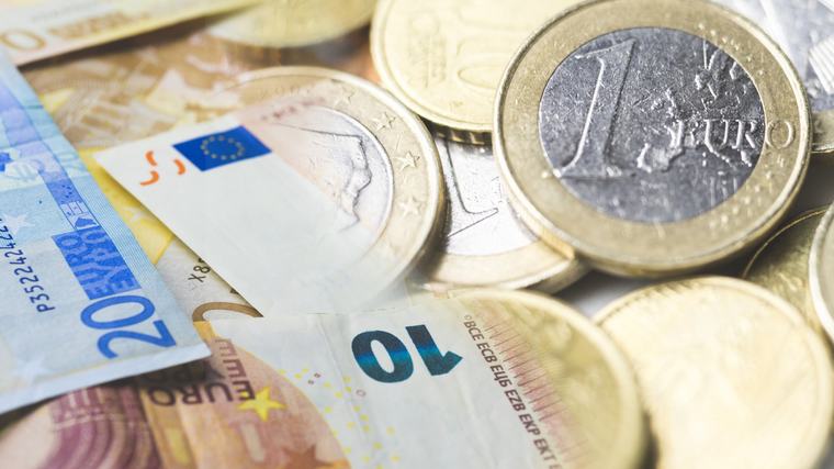 Hullámvasútra ült a forint